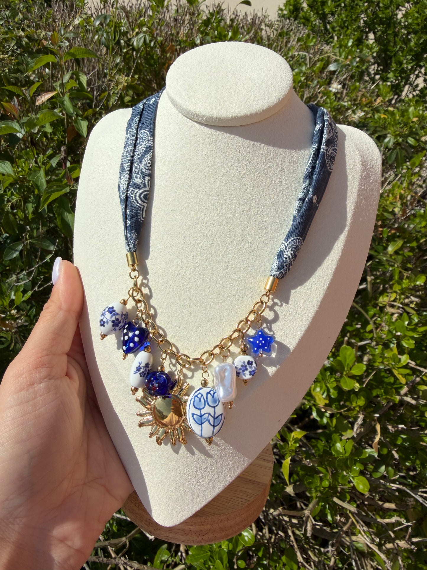Collier Bleu