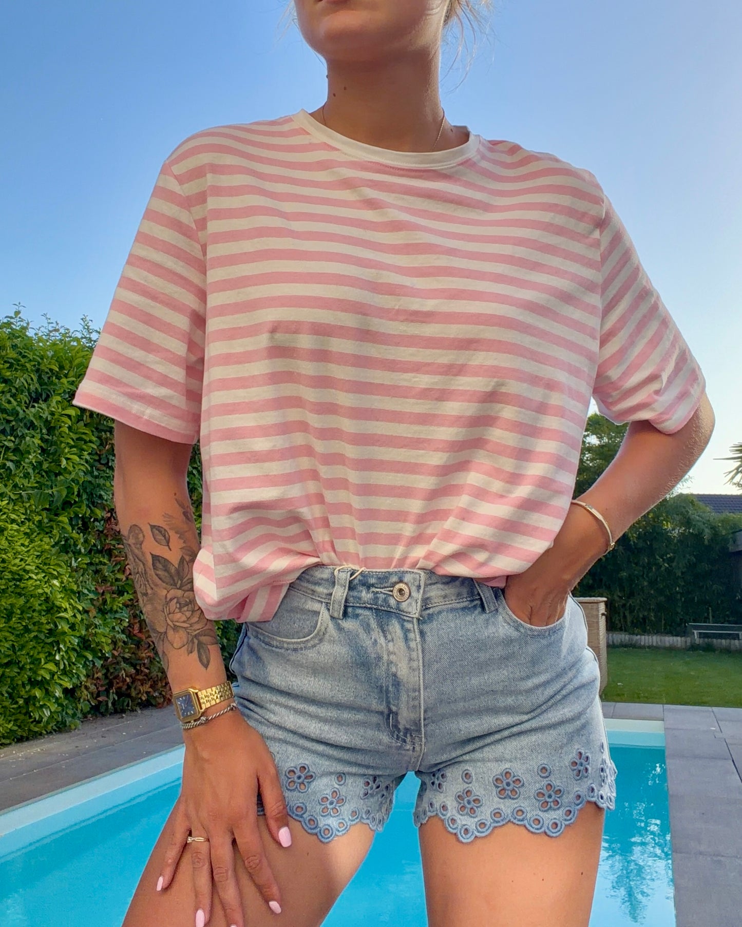 T-shirt oversize rayé blanc et rose
