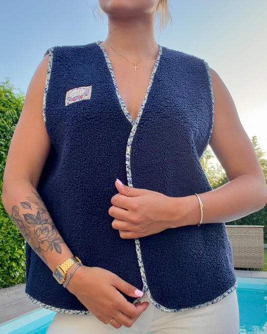Gilet sans manches fleuri bleu